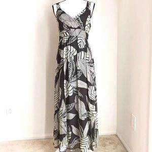 Robbie bee maxi dress NWT
